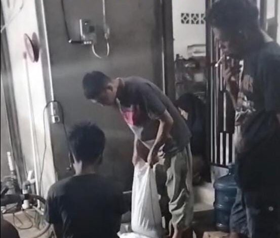 Praktik Penampungan Timah Ilegal di Tempilang Kian Berani, Nama Agus Mencuat ke Publik