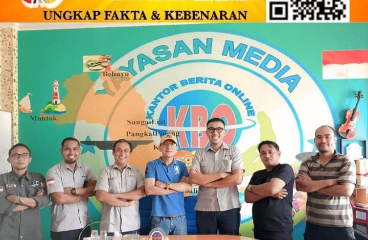 Jalin Sinergitas Pemberitaan, Humas PT Timah Kunjungi KBO Babel dalam Suasana Lebaran