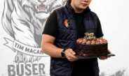 Manifestasi Keadilan di Bumi Sejiran Setason: Selamat Ulang Tahun Brigpol Rendy Saputra, Sang Penjaga Ketertiban Kosmis